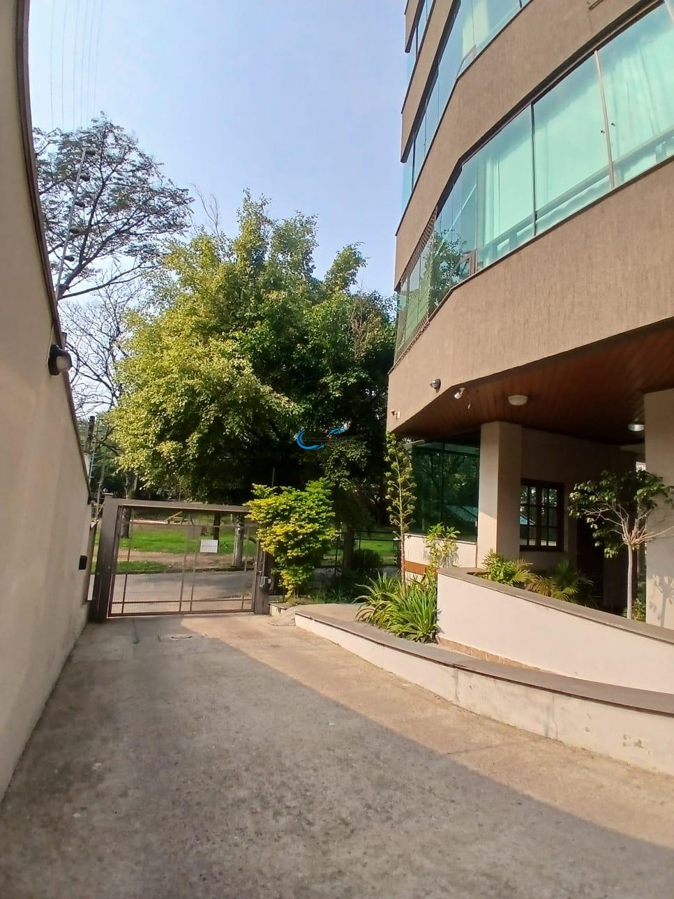 Apartamento em Porto Alegre, Vila Ipiranga, com 3 quartos, 143m²